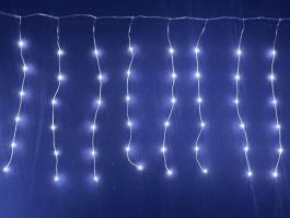 Lučke 240 led hladno bele 11 funkcij utripanja s časovnikom, zavesa 6 m, IP44
