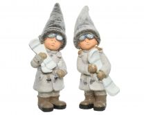 Figura božična fantek/punčka s smučkami, 43 cm, Kaem.